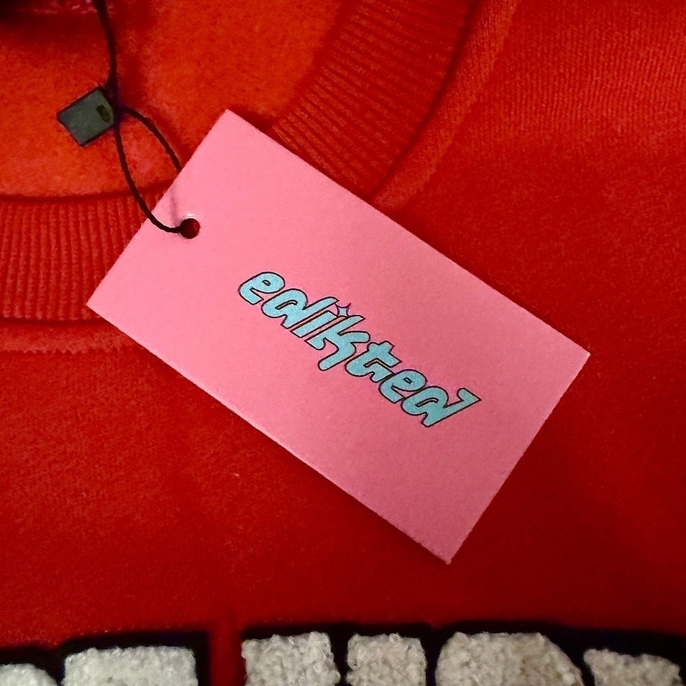 Edikted Out Of Your League Red Cropped Sweatshirt Graphic Pullover XS/S NWT - Picture 6 of 8